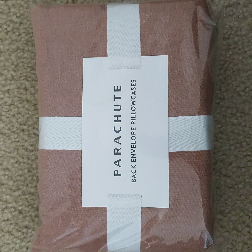 Parachute linen king sized pillowcases